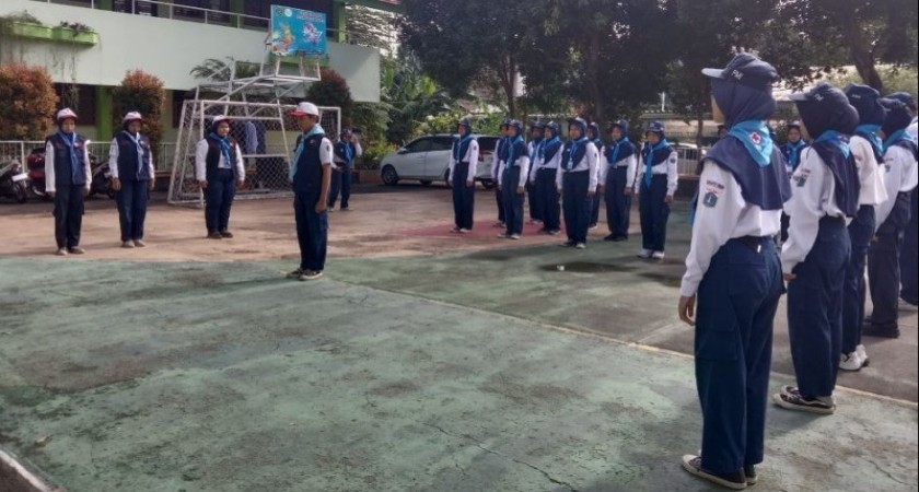 Gelar Pelantikan, PMR MTs Negeri 17 Jakarta: Siap Jadi Relawan Muda yang Tangguh