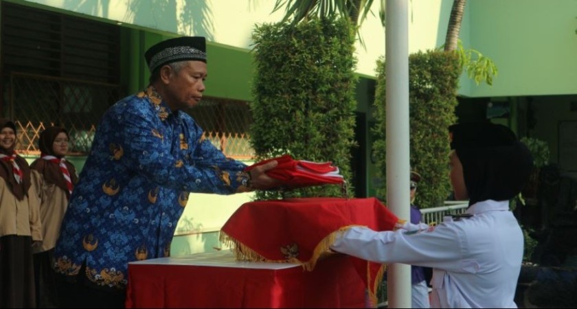 MTsN 17 Jakarta Gelar Upacara Hari Kesaktian Pancasila, Tanamkan Semangat Persatuan