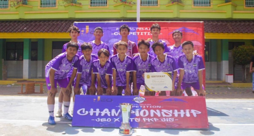 Tim Futsal MTs Negeri 17 Jakarta Juarai Turnamen Futsal Antar Pelajar
