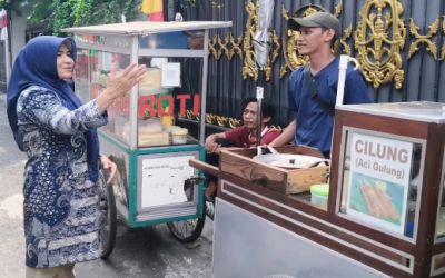Konsisten Rawat Lingkungan, MTsN 17 Jakarta Edukasi Sampah Plastik dan Perkuat Silaturahmi Warga