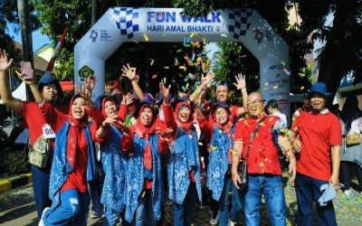 Civitas MTs Negeri 17 Jakarta Antusias Ikuti Fun Walk Meriahkan Puncak HAB Kemenag ke-79